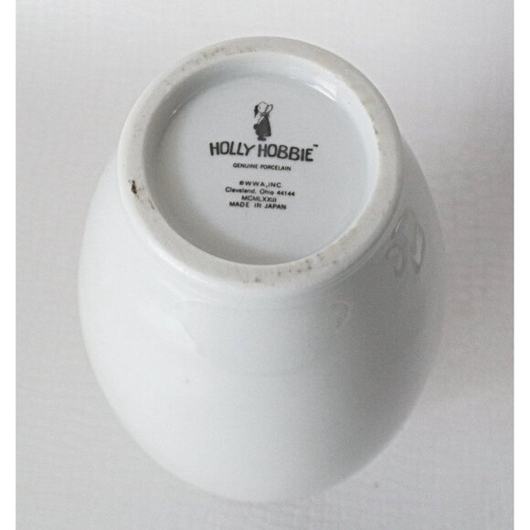 Vintage Holly Hobbie Vase & 3 Child's Tea Set Cups and Saucers - Picture 2 of 8